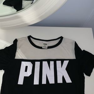 🌸VS Pink Black and White Shirt✨✨✨